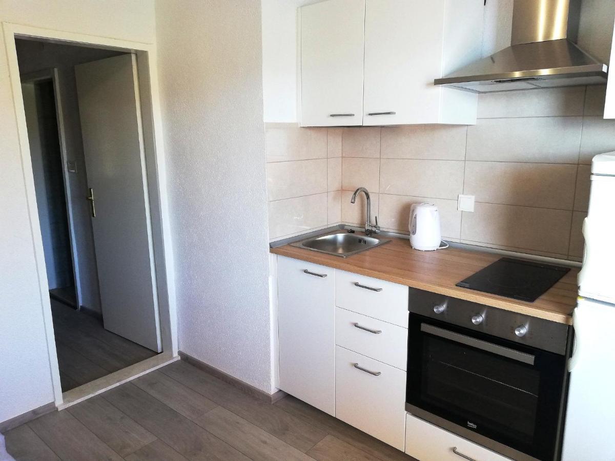 Apartments Amfora Gdinj Eksteriør bilde